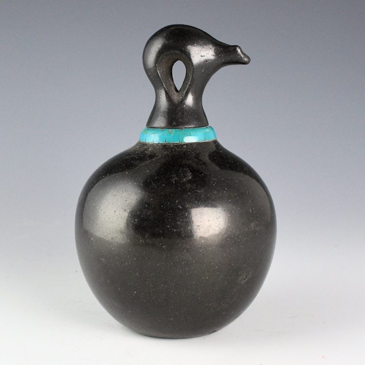 Gonzales, Tse-Pe - Black-and-Sienna Jar with Bear Lid, Turquoise (1990s) - Image 2