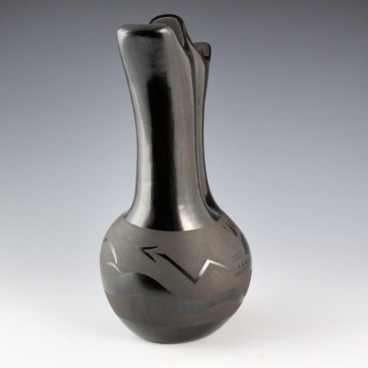 Naranjo, Nicolasa - 9" Tall Wedding Vase with Avanyu (1970s) - Image 3