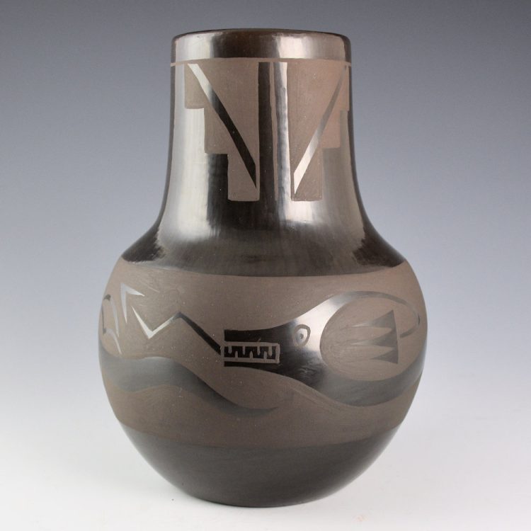 Naranjo, Nicolasa -  Water Jar with Avanyu and Lightning Designs (1970s)