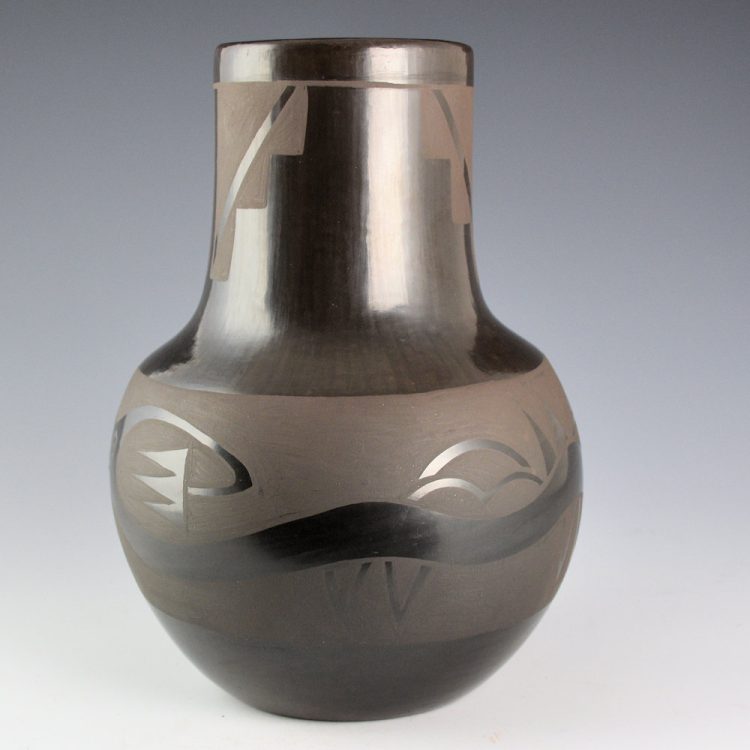 Naranjo, Nicolasa -  Water Jar with Avanyu and Lightning Designs (1970s) - Image 2