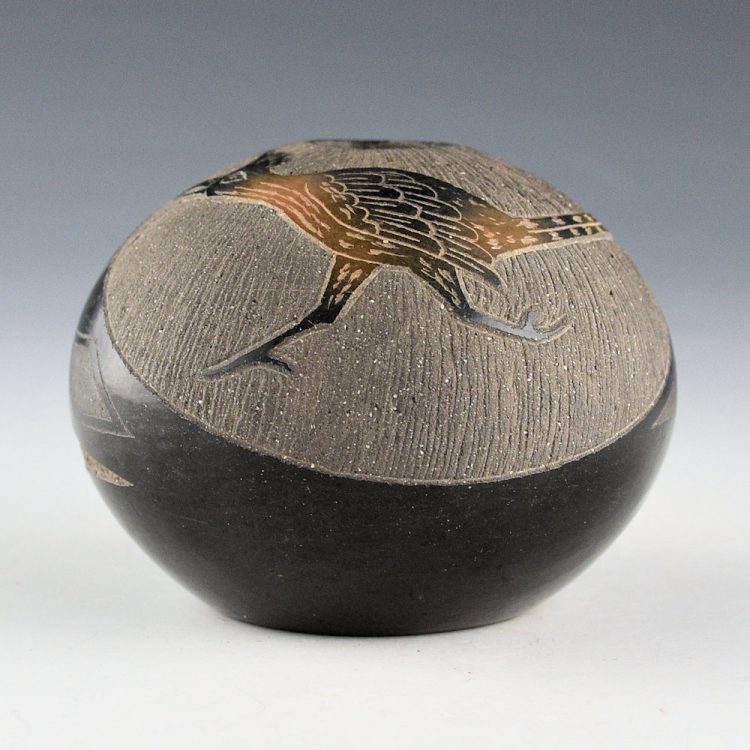 Moquino, Corn - Black & Sienna Seedpot with Roadrunner - Image 2