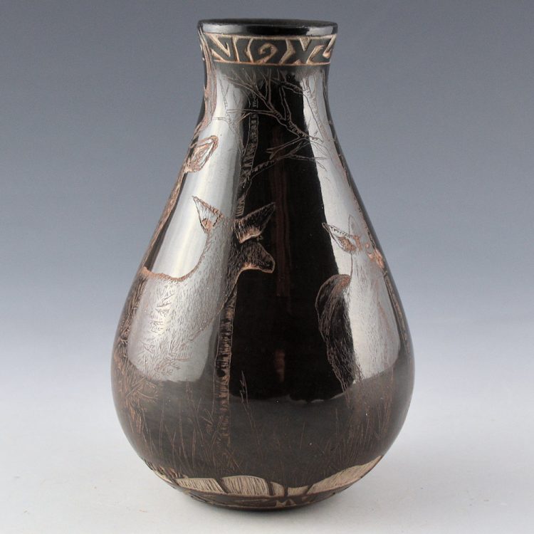 Naranjo, Johnathan - "Winter Stillness" Jar with Three Deer (2024) - Image 5