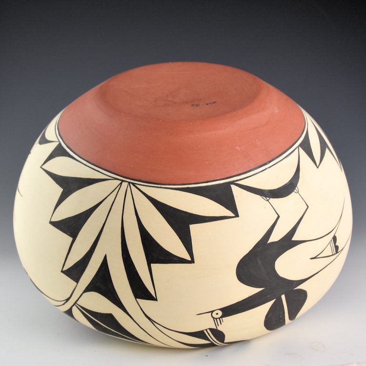 Shije, Juanita- 12" Wide Bowl with Roadrunners and Rain Clouds - Image 4