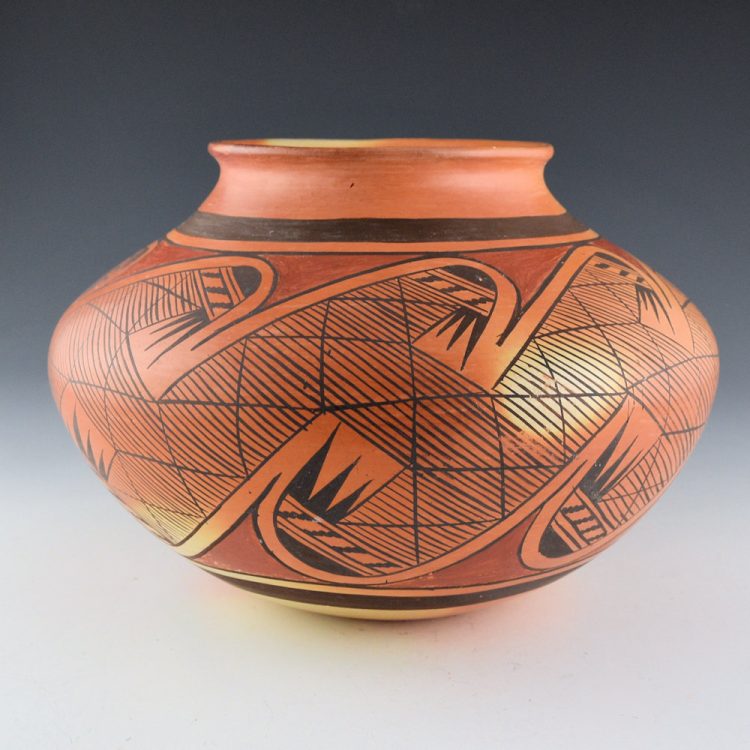 Nampeyo, Leah Garcia - 9" Wide Jar with Migration Pattern with 16 Bird Wings (1960's)