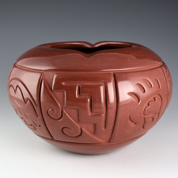 Tafoya-Sanchez, Linda - 8.75" Wide Red Bowl with Eight Design Panels, Star Rim - Image 6