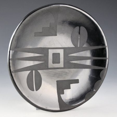 Alternative view of Martinez, Maria   - Gunmetal Plate with Bird Wing and Seed Designs "Maria Popovi" (1956-9)