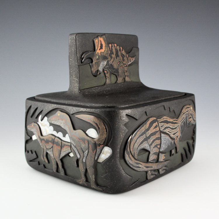 Tafoya, Jennifer & Chris Youngblood - "Ancient Encounters" Lidded Box with 7 Dinosaurs