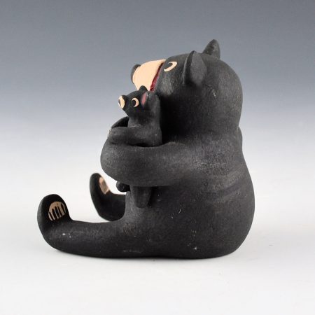 Alternative view of Ortiz, Inez - Bear Storyteller with Two Cubs (2004)