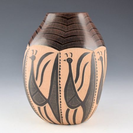 Alternative view of Naranjo, Jody - Square Jar with Eight Peacocks (2000)