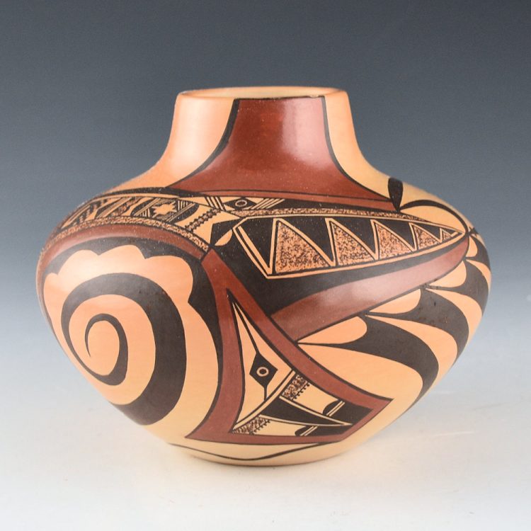 Namingha, Les -  "Dancing Birds" Traditional Clay Jar (1990s)