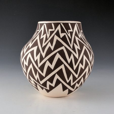 Alternative view of Juanico, Marie Sanchez - Lightning Design Water Jar (2010)