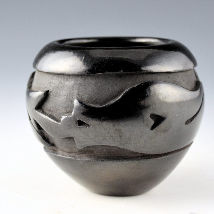 Tafoya, Mida - Small Bowl with Carved Avanyu (1990s)