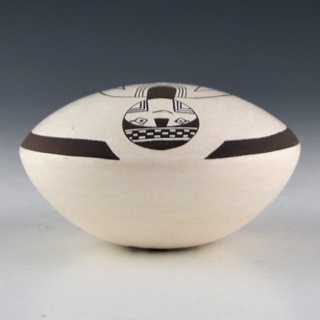 Alternative view of Concho, Rachel - Seedpot with Mimbres Figure