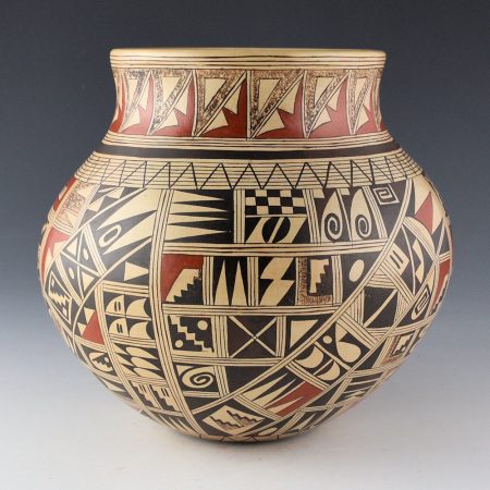 Alternative view of Huma, Rondina - Water Jar with Geometric Designs (1990s)