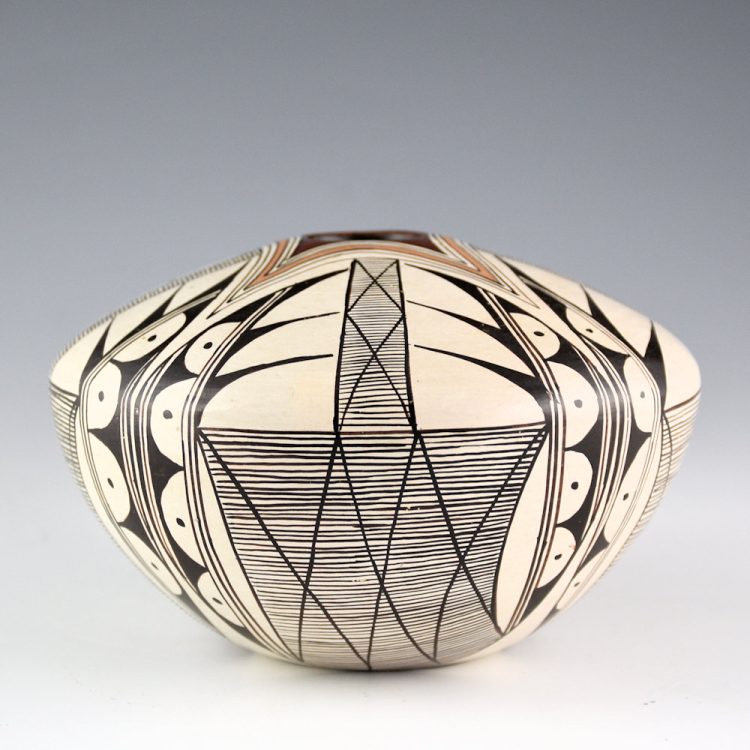 Naha, Sylvia - Seed Bowl with Bat Wing and Star Design (1980s)