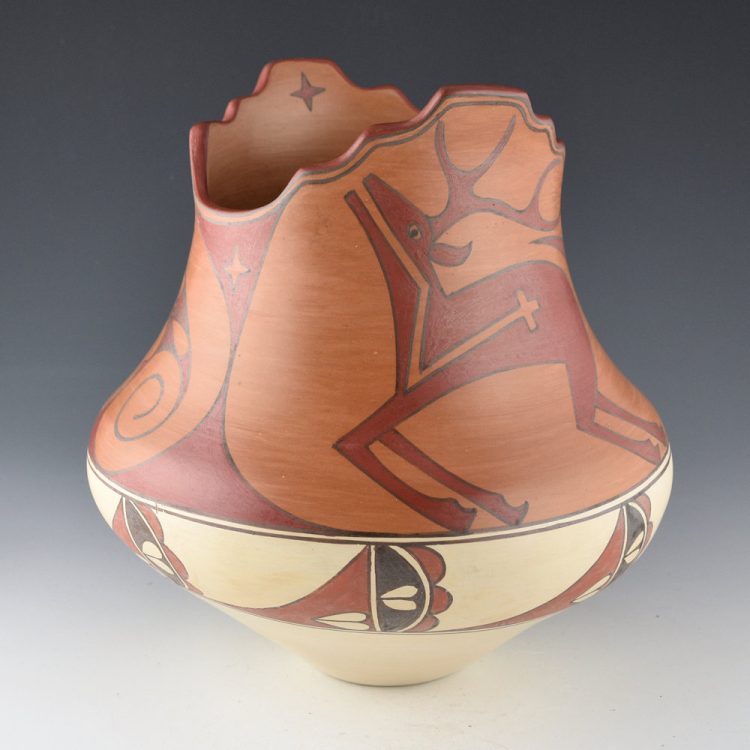 Gutierrez, Lois  - Kiva Jar with Heartline Deer, Birds, and Start (2007)