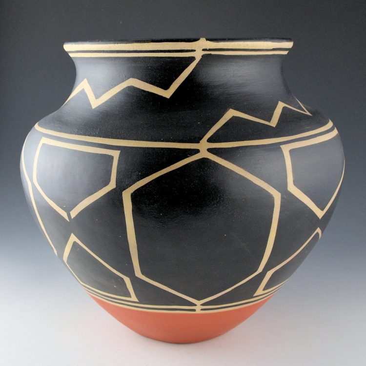 Tenorio, Robert  - 11" Tall Water Jar with Lightning and Geometric Designs (1995)