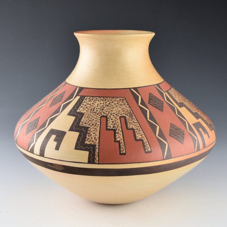 Navasie, Fawn Garcia - Long Neck Jar with Lightning Design