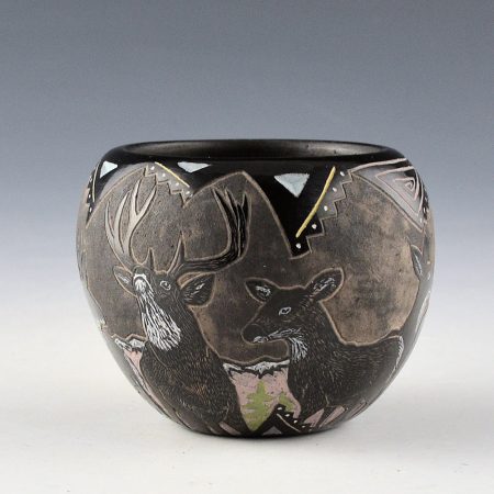 Alternative view of Tafoya, Jennifer - Bowl with Seven Deer (2009)