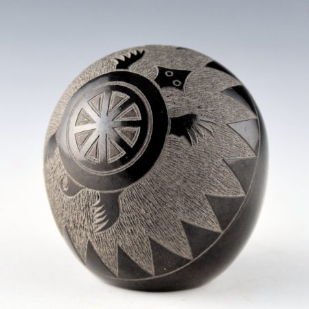 Lonewolf, Joseph - Black Seedpot with Mimbres Turtle (1981)