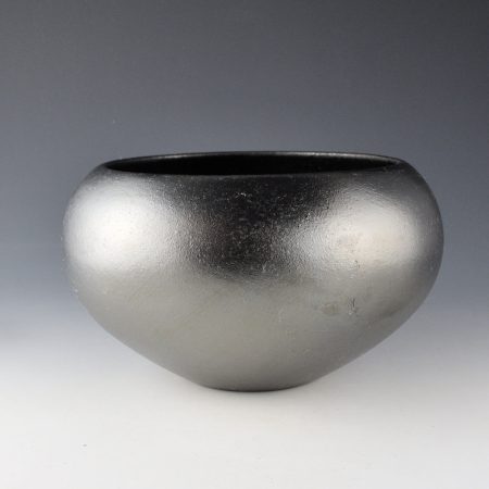 Vigil, Lonnie -  Micaceous Black Bowl (2002)