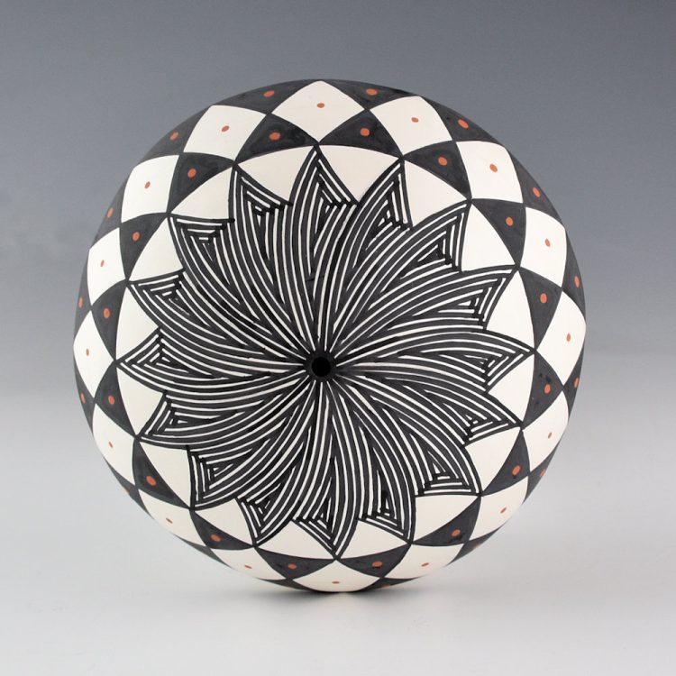 Chino, Alicia Kelsey - "Sun Flower" Seedpot
