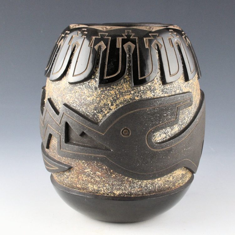 Harvier, Andrew & Judy (Nana Kaa) - Jar with Carved Feathers, Avanyu and Mica Background (1995)
