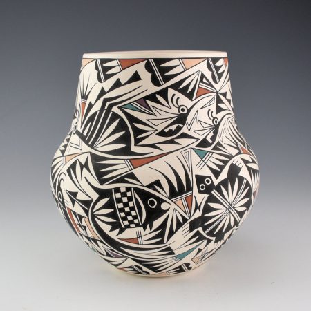 Cerno, Barbara & Joseph - Jar with Mimbres Animals