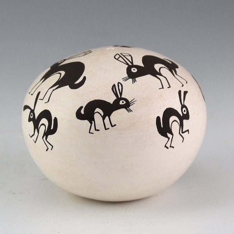 Cerno, Barbara & Joseph - Seedpot with 10 Mimbres Rabbits