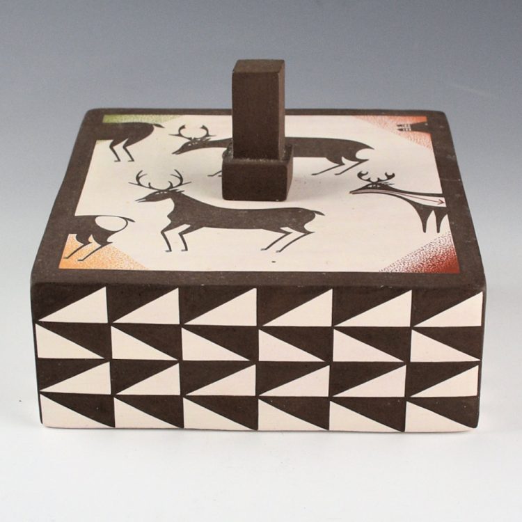Natseway, Charmae - Box with Six Pueblo Deer and Lid
