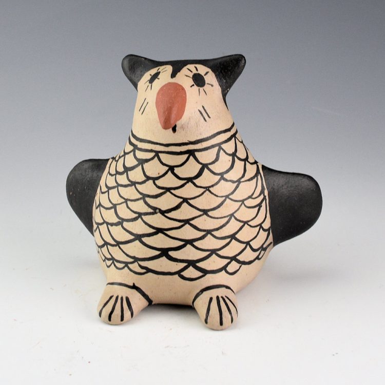 Ortiz, Guadalupe - Figurative Clay Owl (1980s)