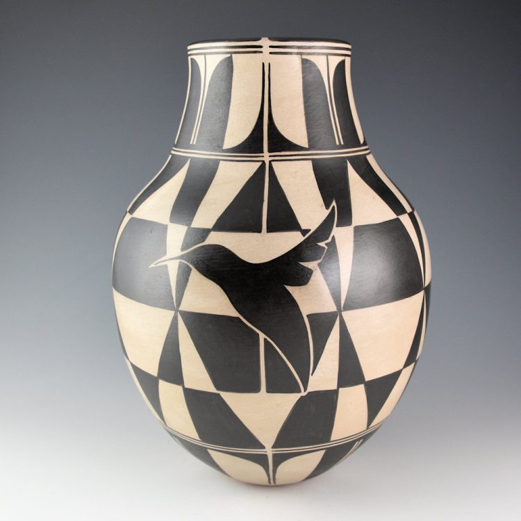 Holt, Lisa & Harlan Reano - 11" Tall Jar with Cochiti Corn and Hummingbird Designs