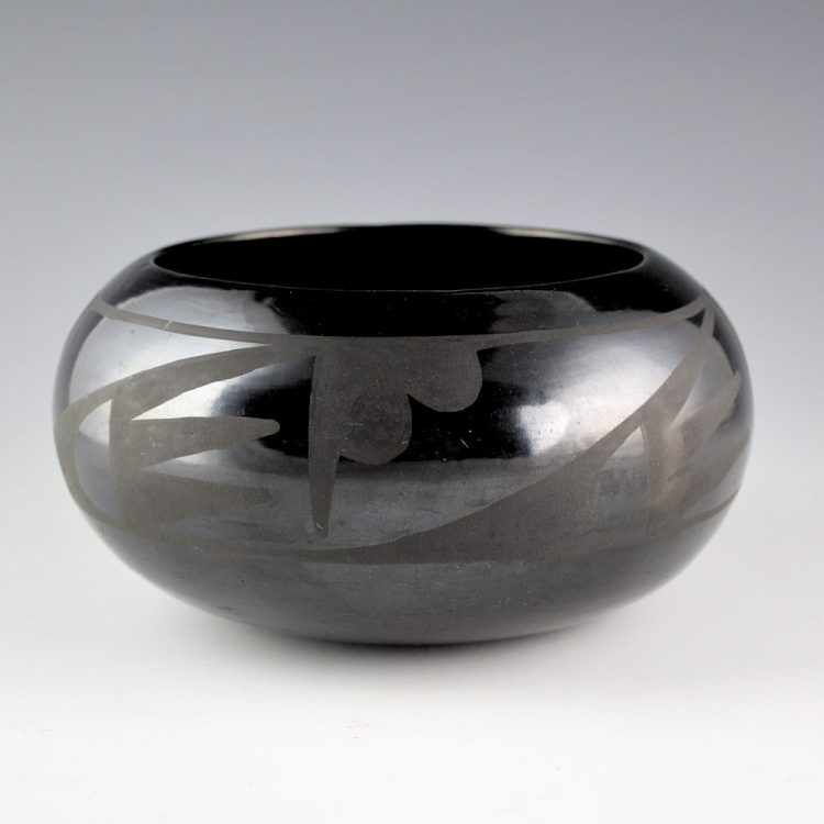 Martinez, Maria - Bowl with Rain Designs "Marie" (1920-25)
