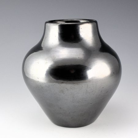 Martinez, Maria   - Gunmetal Fired Jar "Maria Popovi 368" (1968)