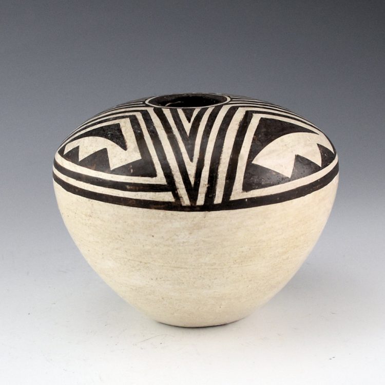 Chino, Marie Z. -Seedpot with Fineline Star (1960s)