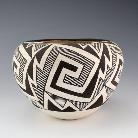 Chino, Marie Z. - Bowl with Tularosa Swirl and Lightning Designs (1974)