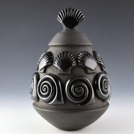Alternative view of Youngblood, Nancy - Jar with 16 Carved Shells and Shell Lid (1995)