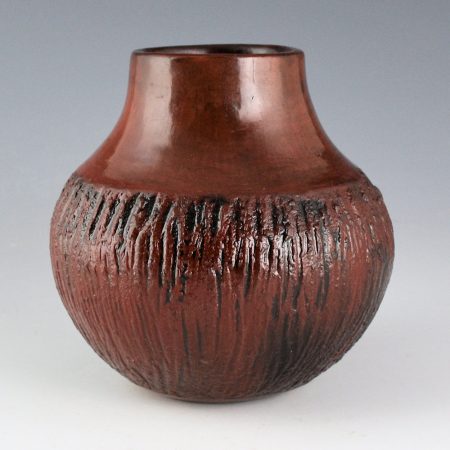 Alternative view of Cling, Alice - Olla Jar with Corn Husk Design