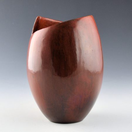 Alternative view of Cling, Alice - Jar with Mountain Rim and Fireclouds