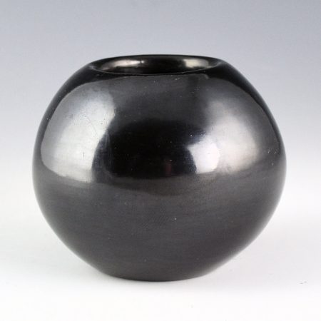 Martinez, Maria - Plainware Bowl "Maria Poveka", 1950s