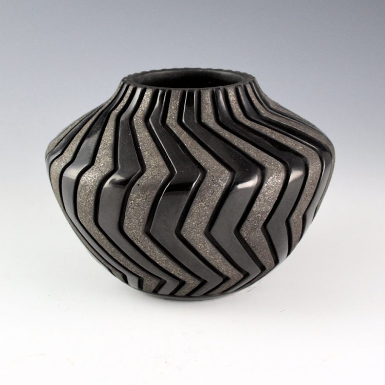 Tapia, Sue - "Lightning" Carved Jar with 32 Sections