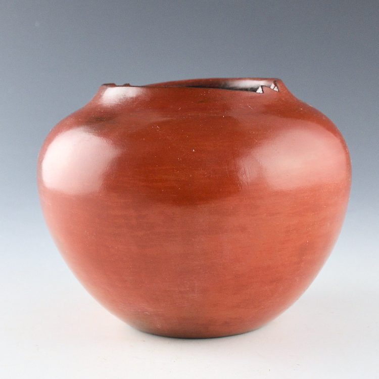 Williams, Sue Ann - Jar with Lighthing Carved Rim