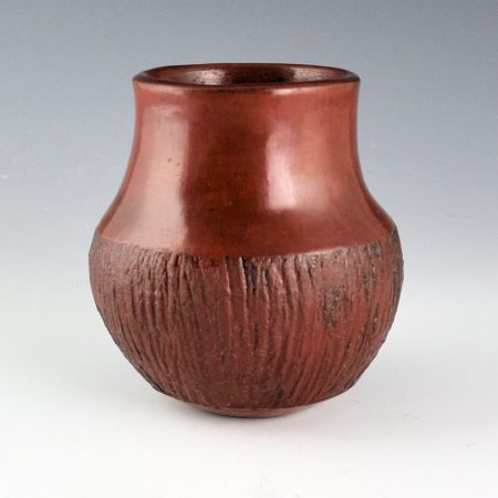 Alternative view of Cling, Alice - Jar with Corn Husk Texture