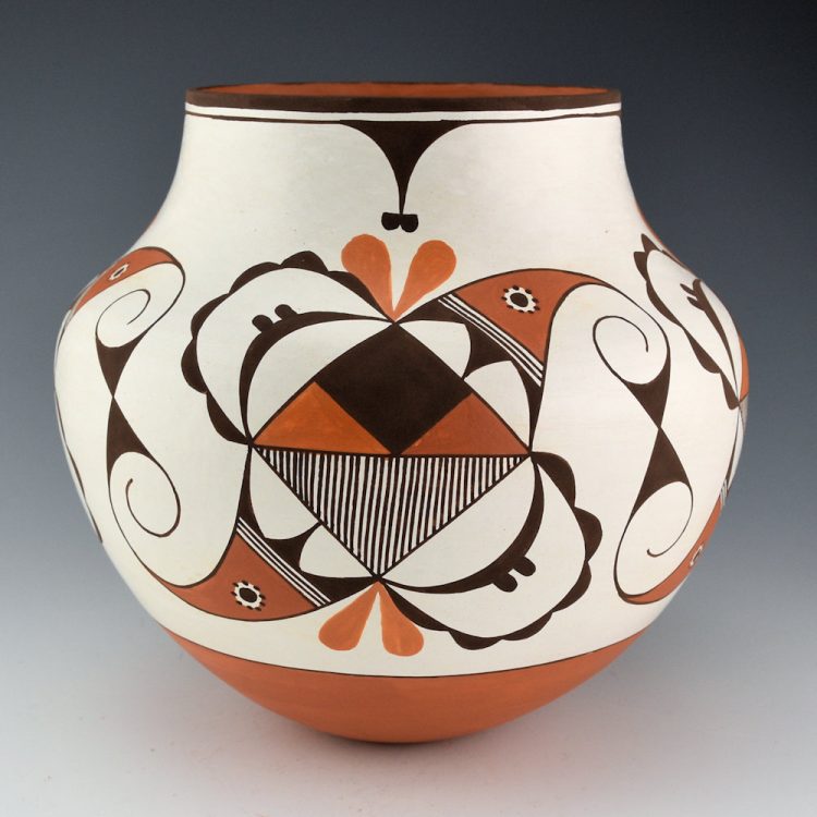 Patricio, Robert - Swirling Hummingbirds Water Jar