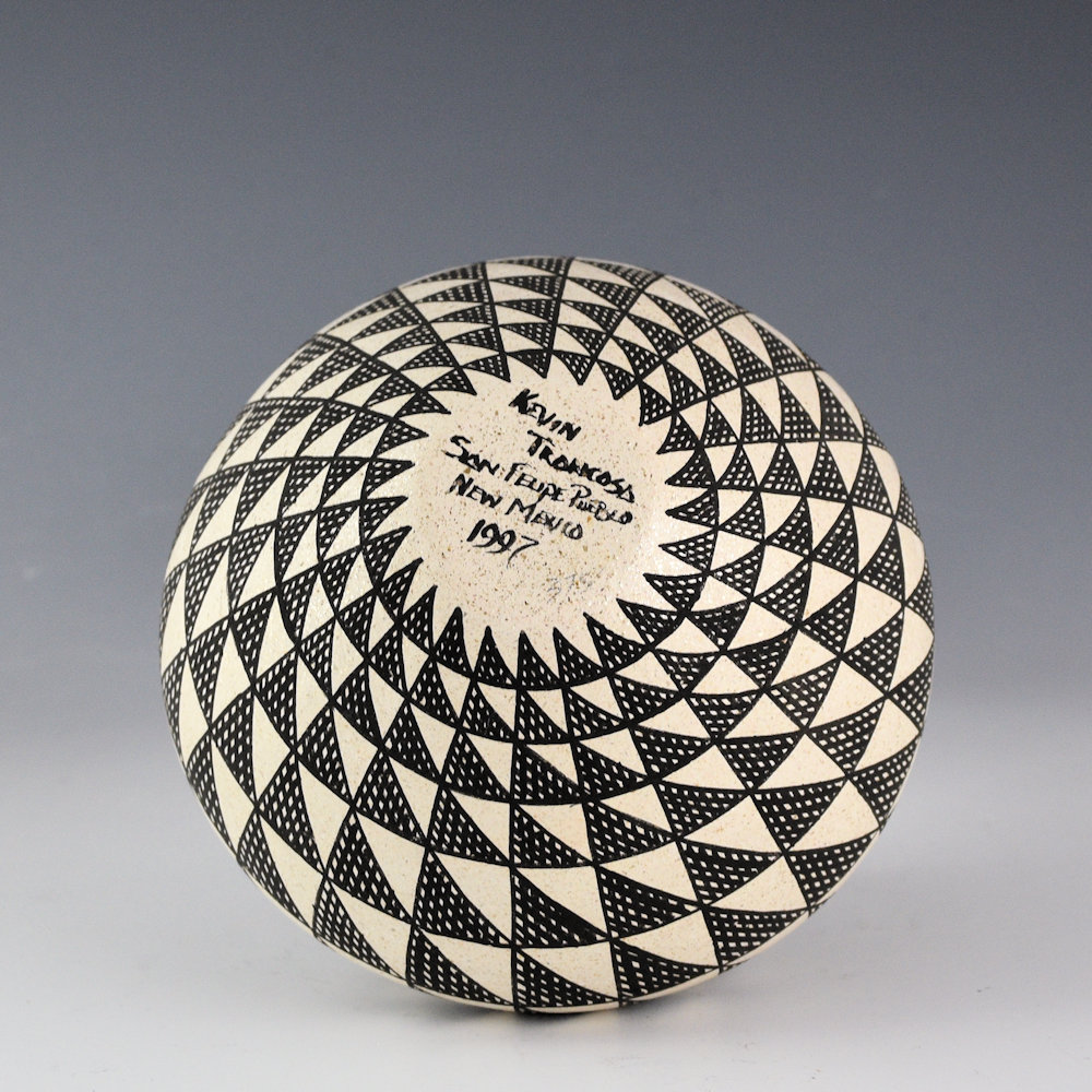 Trancosa, Kevin - Bowl with Triangular Geometric Designs (1997) - Image 6