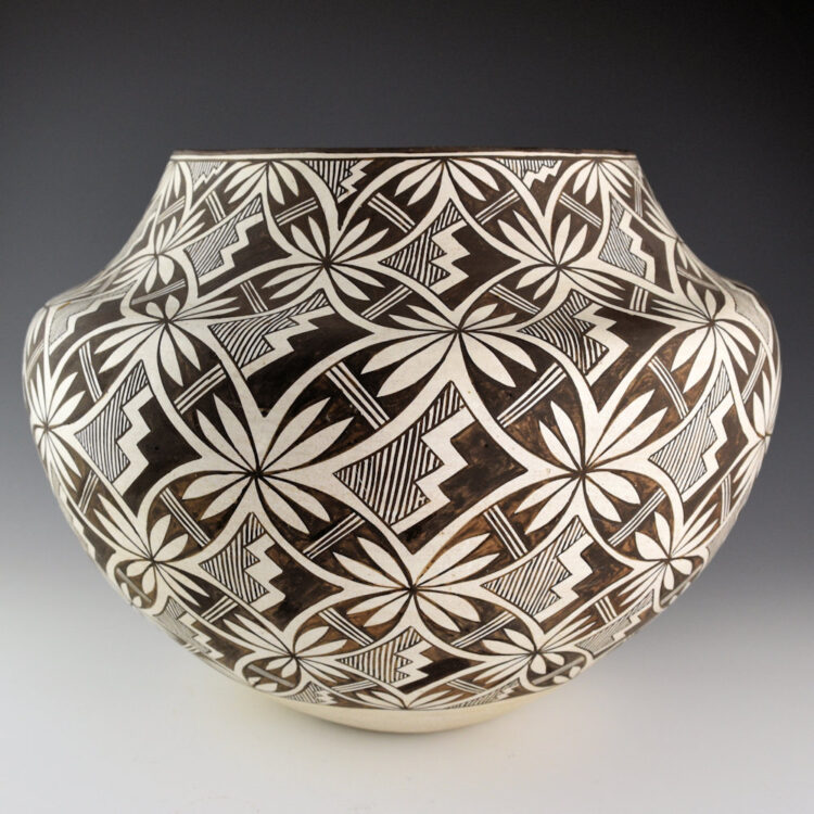 Chino, Marie Z. - 12" Wide Water Jar with Interlocking Butterfly Design (1960s)