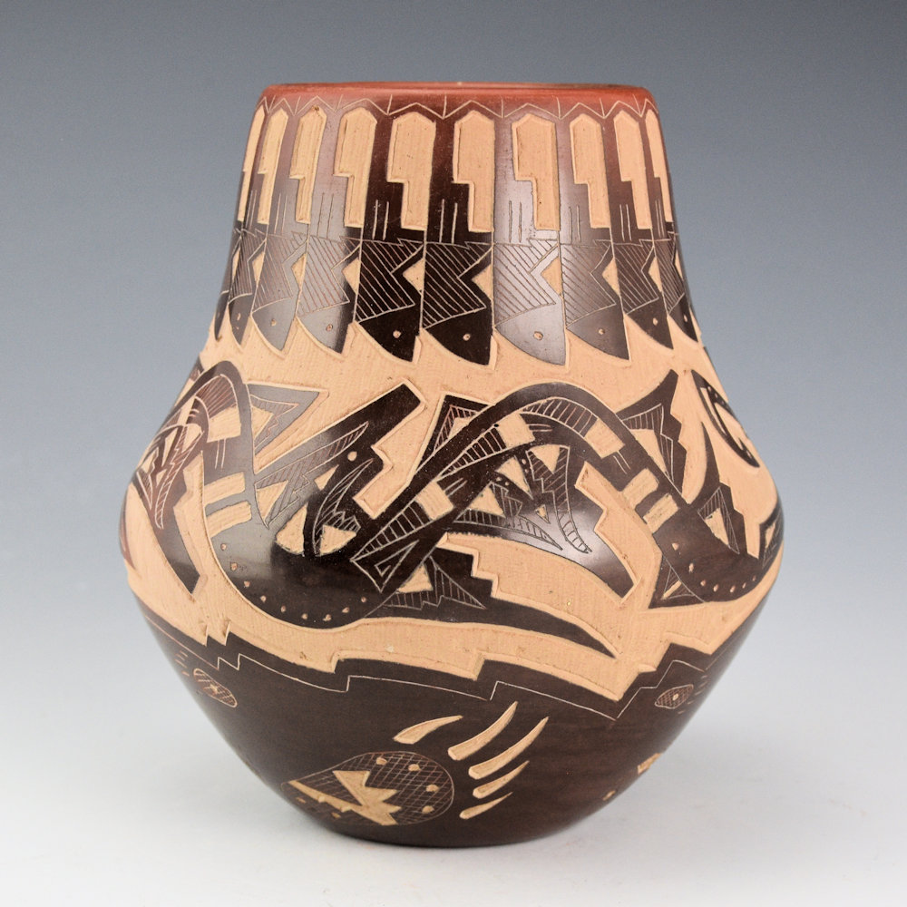 Naranjo, Sammy - Black and Sienna Jar with Avanyu and Feather Designs - Image 3