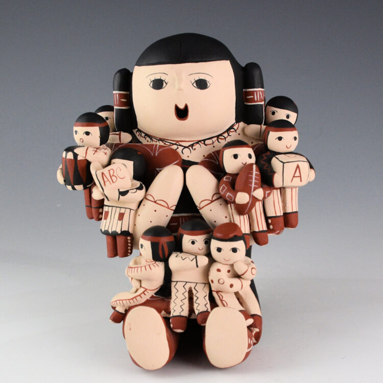 Suina, Vangie - Storyteller with 12 Children  (1981)