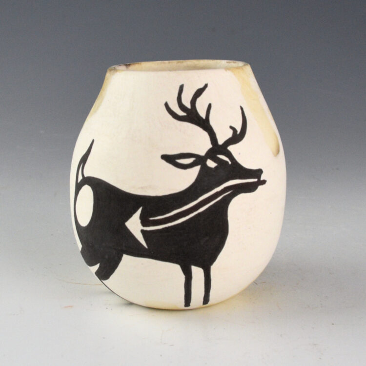 Lasiloo, Alan - Small Jar with Heartline Deer