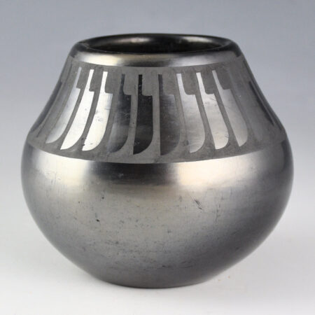 Da, Popovi- Gunmetal Jar with Feathers (463) 1963